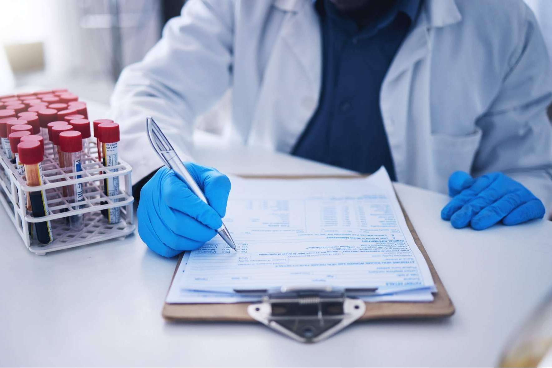 Clínica y Laboratorio Express facilita las pruebas de laboratorio en casa; la comodidad de la salud las 24 horas