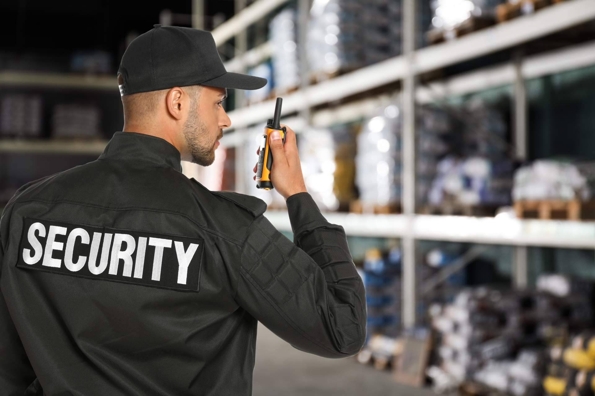 Profesionales con experiencia en seguridad privada, limpieza, jardinería y mantenimiento